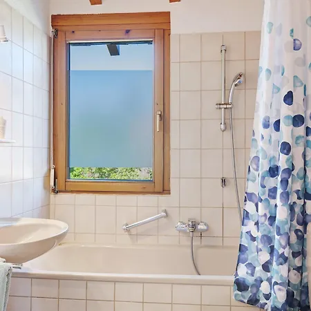 Ueber Den Daechern Von 아파트